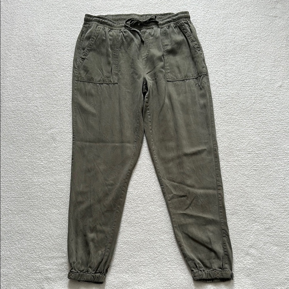 Thread & Supply Olive Women’s Jogger Pants Size M